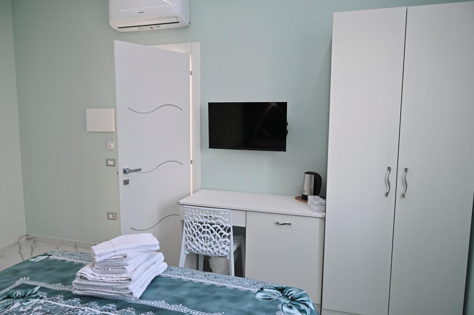 Bed and Breakfast Bebsantaniellohouse1 Неаполь Экстерьер фото