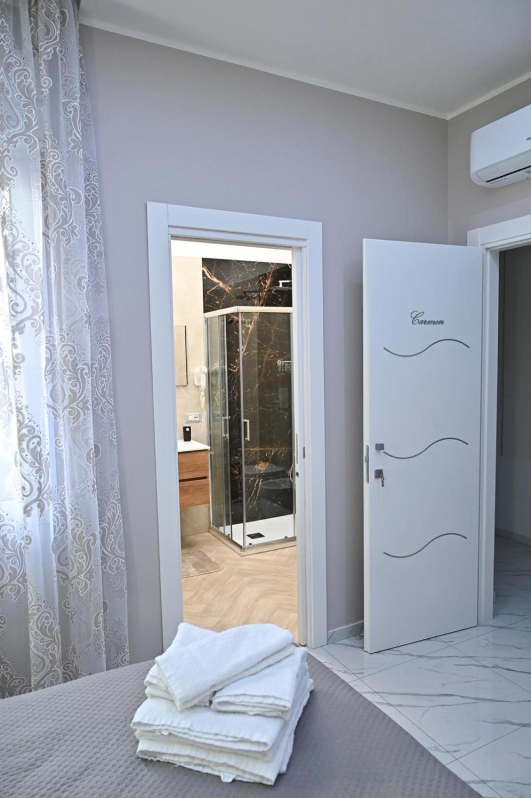 Bed and Breakfast Bebsantaniellohouse1 Неаполь Экстерьер фото
