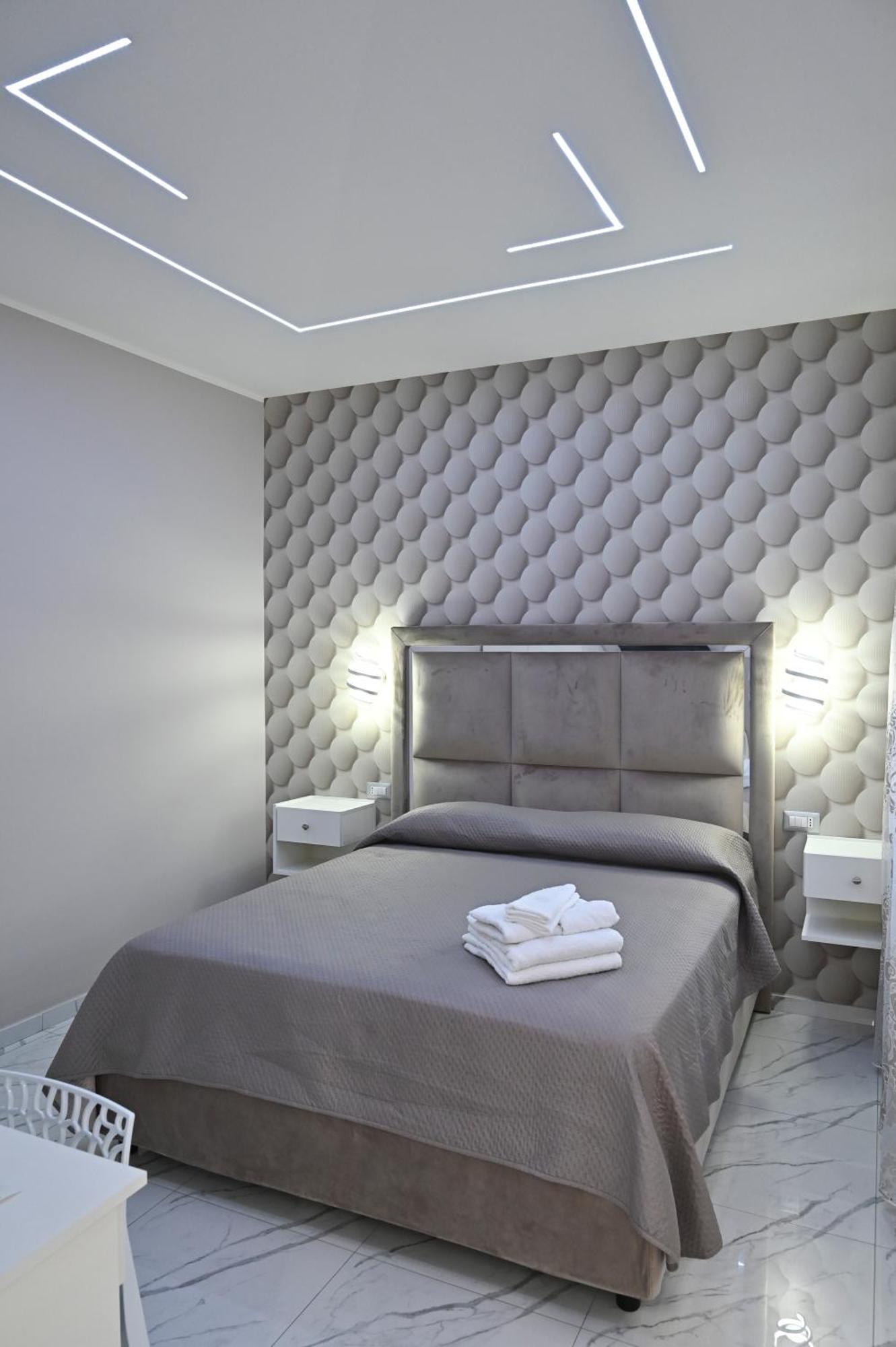 Bed and Breakfast Bebsantaniellohouse1 Неаполь Экстерьер фото