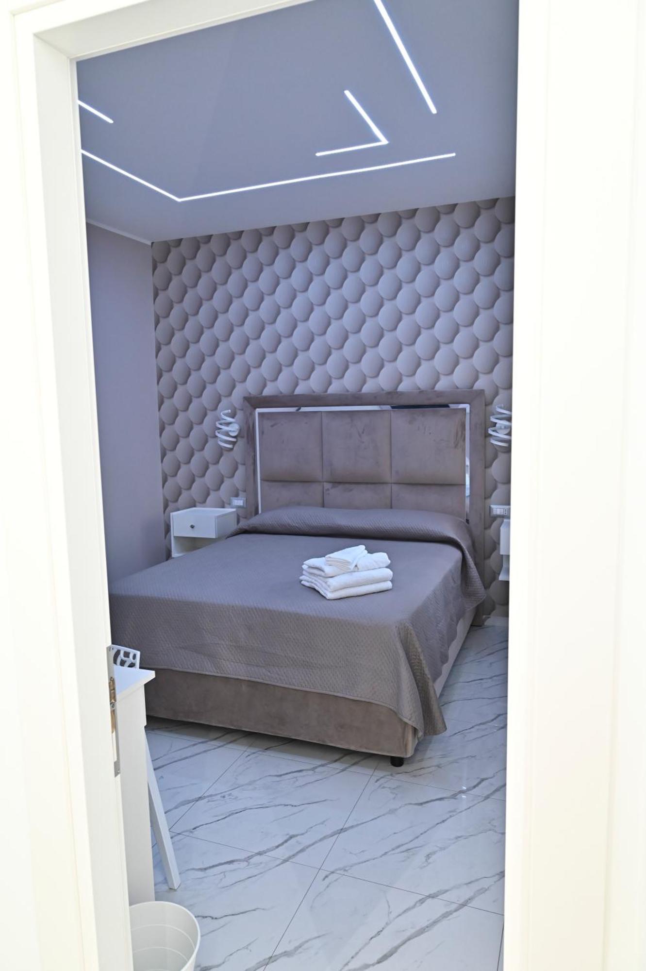 Bed and Breakfast Bebsantaniellohouse1 Неаполь Экстерьер фото