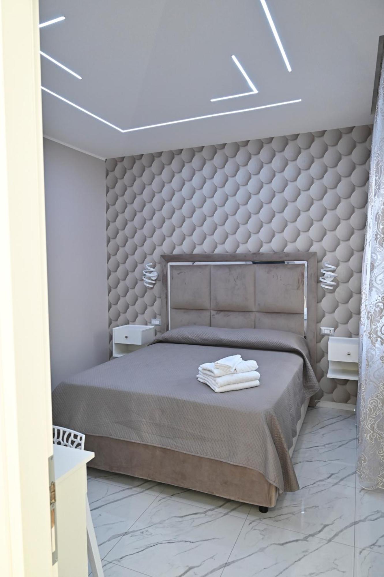 Bed and Breakfast Bebsantaniellohouse1 Неаполь Экстерьер фото
