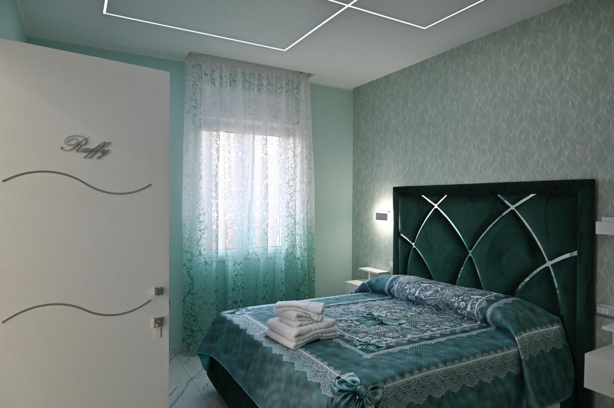 Bed and Breakfast Bebsantaniellohouse1 Неаполь Экстерьер фото