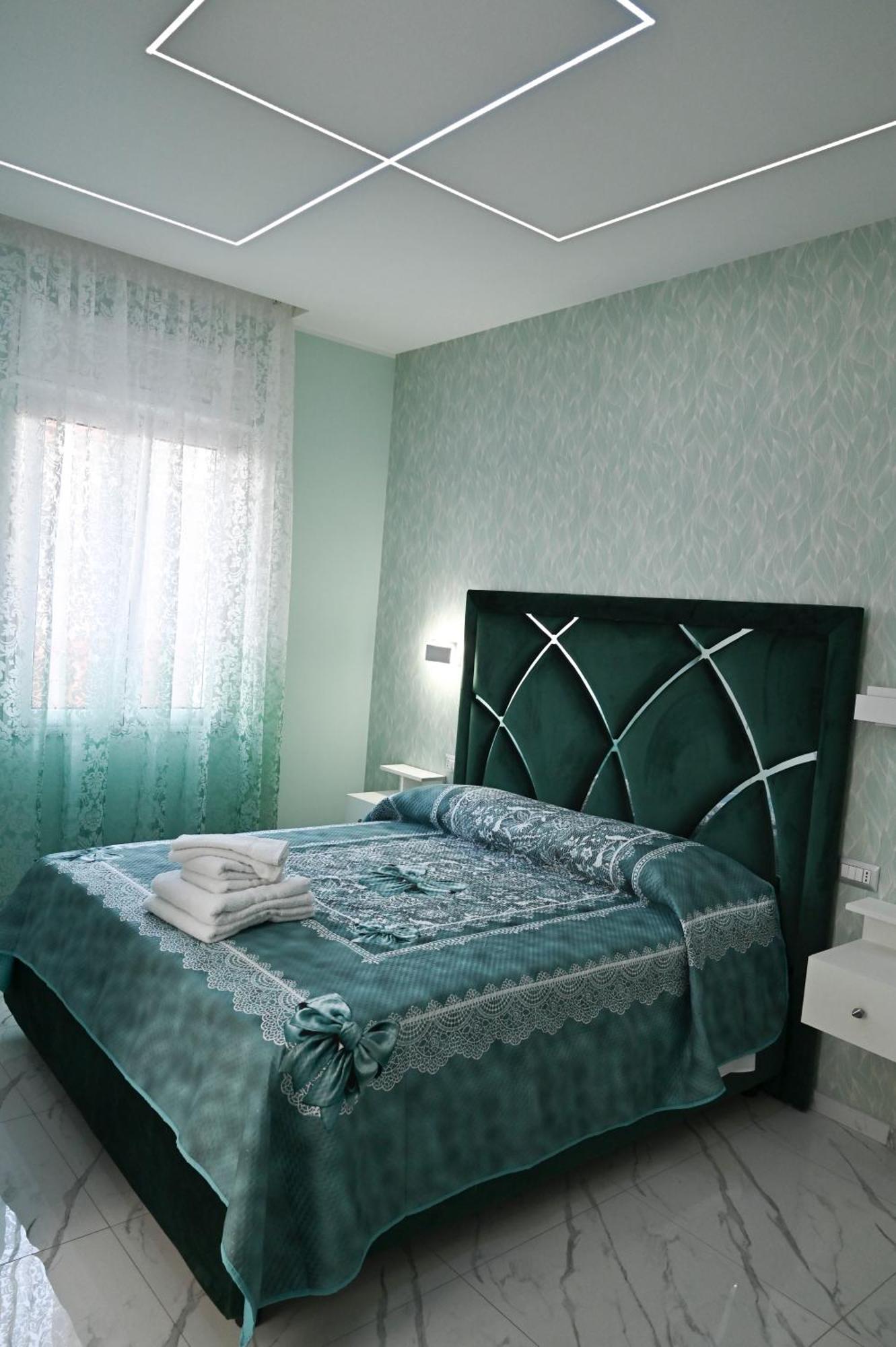 Bed and Breakfast Bebsantaniellohouse1 Неаполь Экстерьер фото