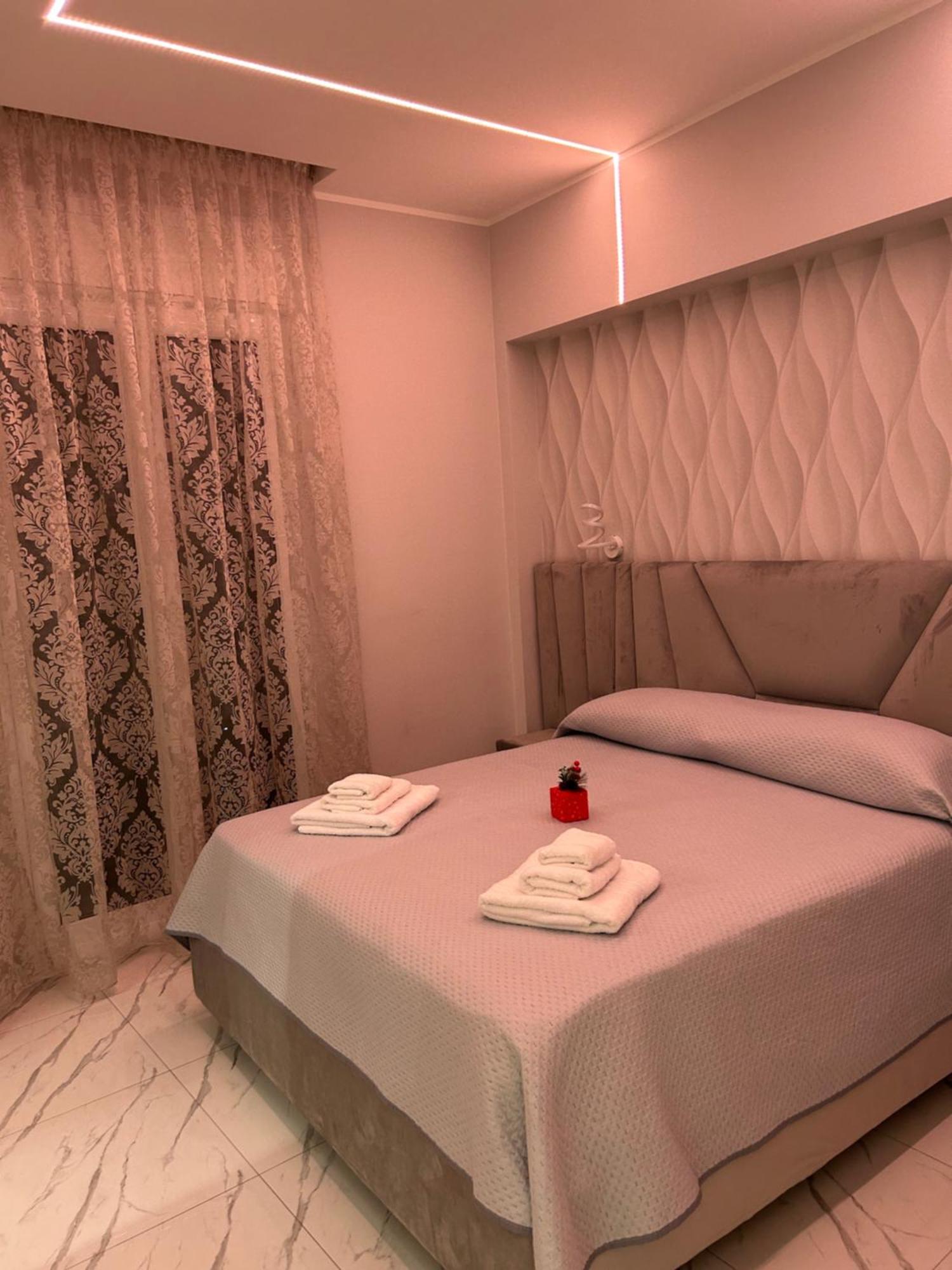 Bed and Breakfast Bebsantaniellohouse1 Неаполь Экстерьер фото