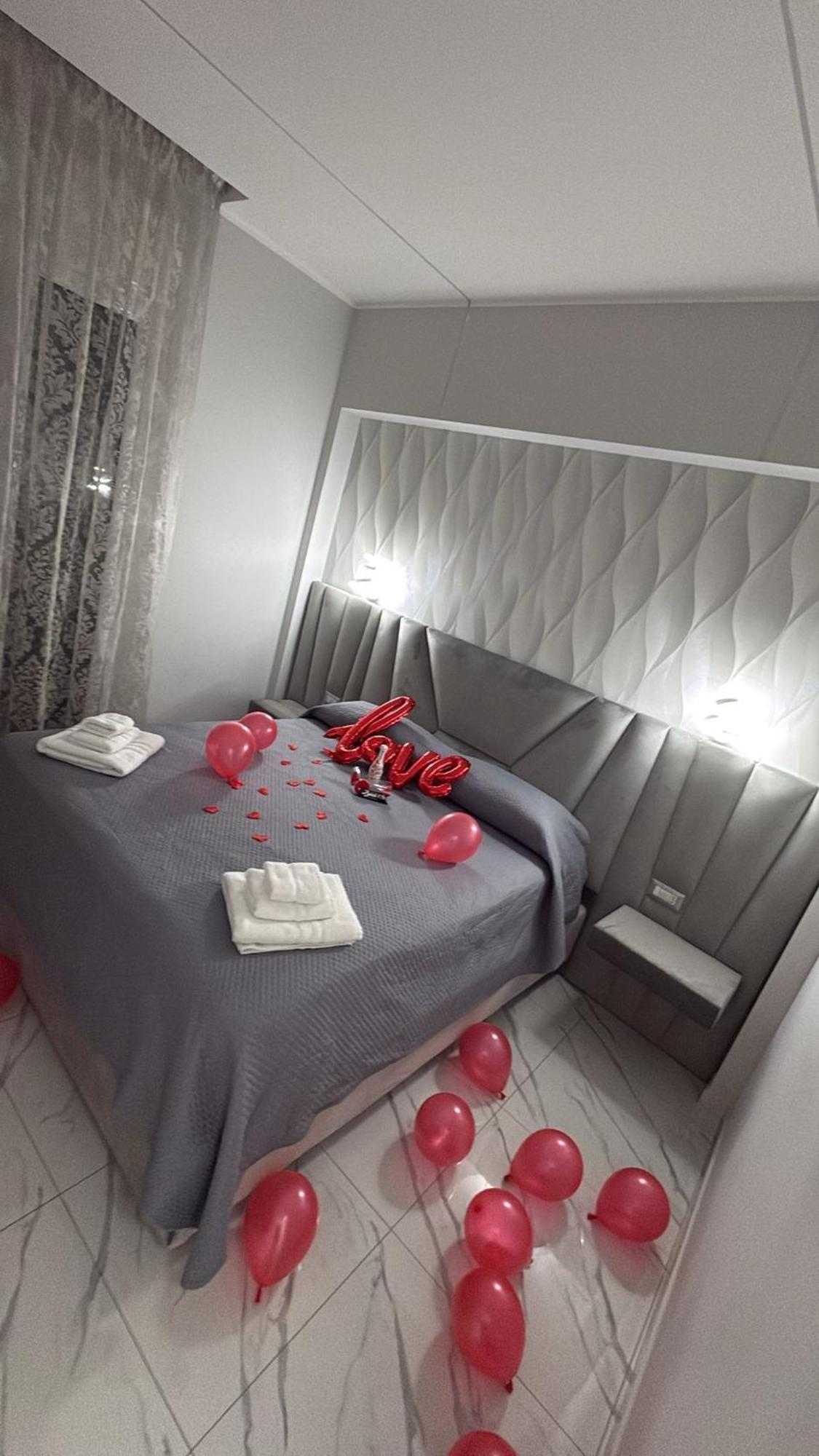 Bed and Breakfast Bebsantaniellohouse1 Неаполь Экстерьер фото