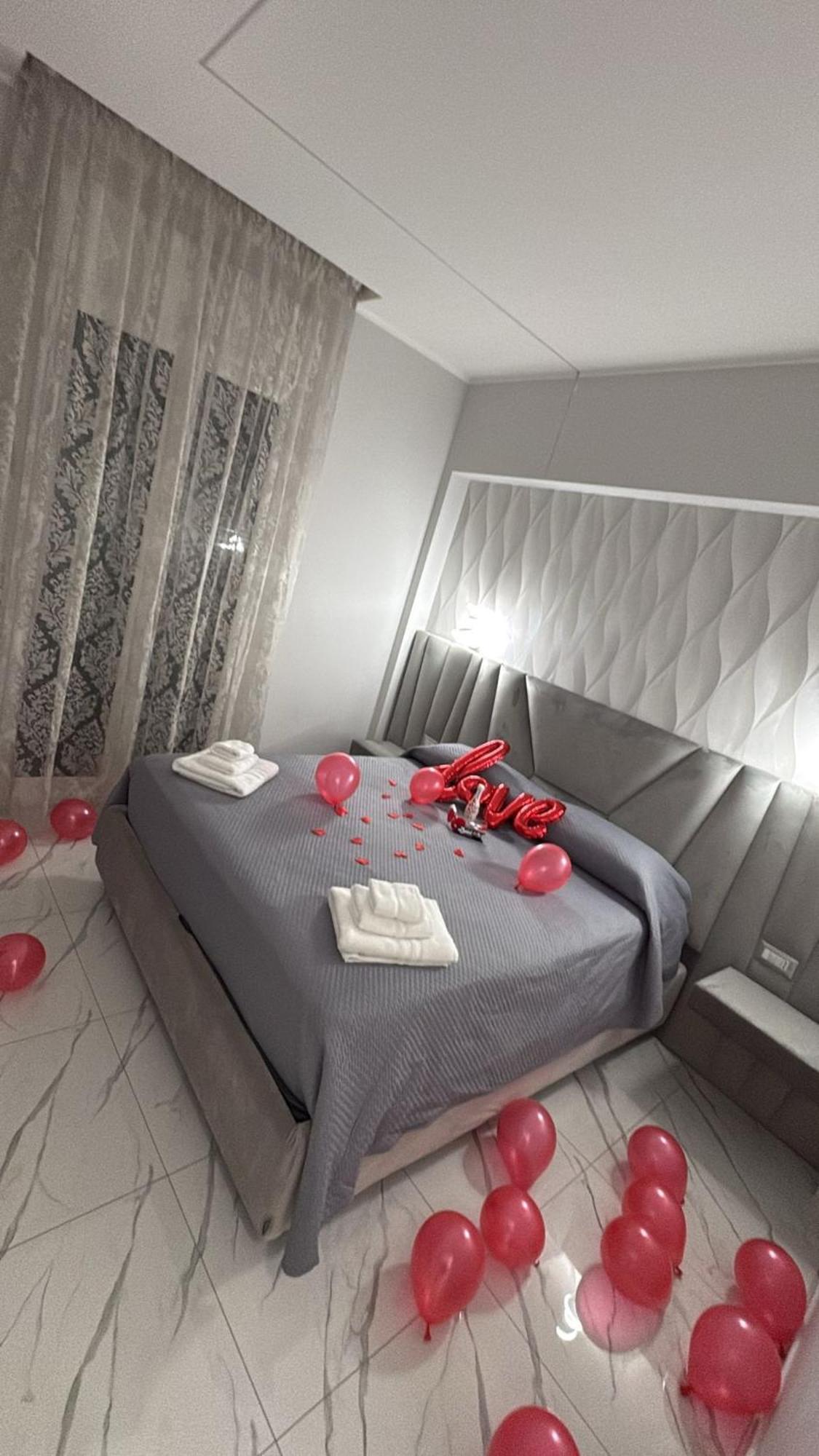 Bed and Breakfast Bebsantaniellohouse1 Неаполь Экстерьер фото