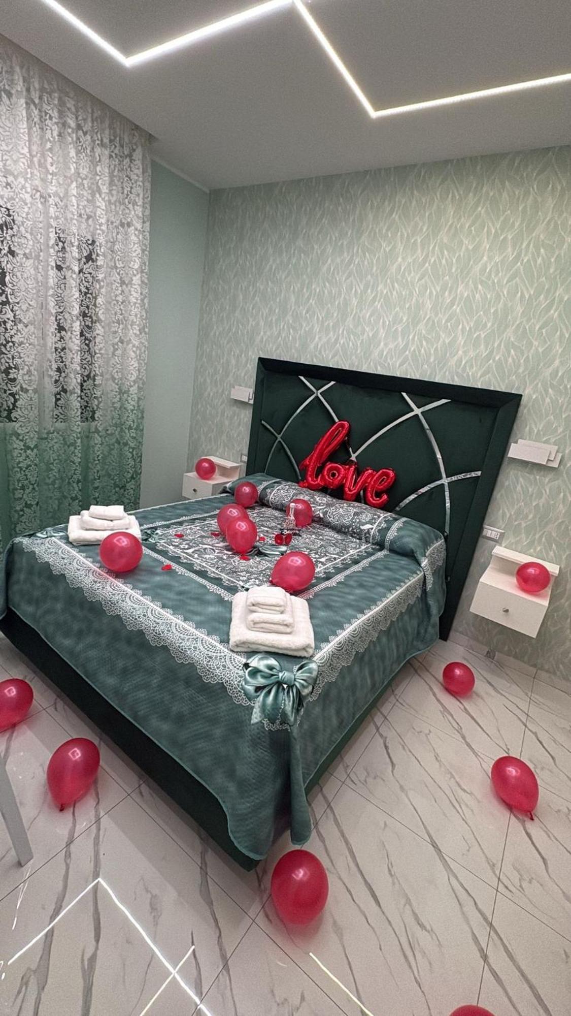 Bed and Breakfast Bebsantaniellohouse1 Неаполь Экстерьер фото